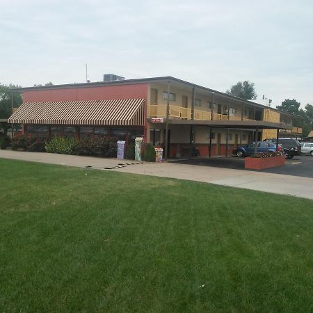 Travelers Budget Inn Great Bend Kültér fotó