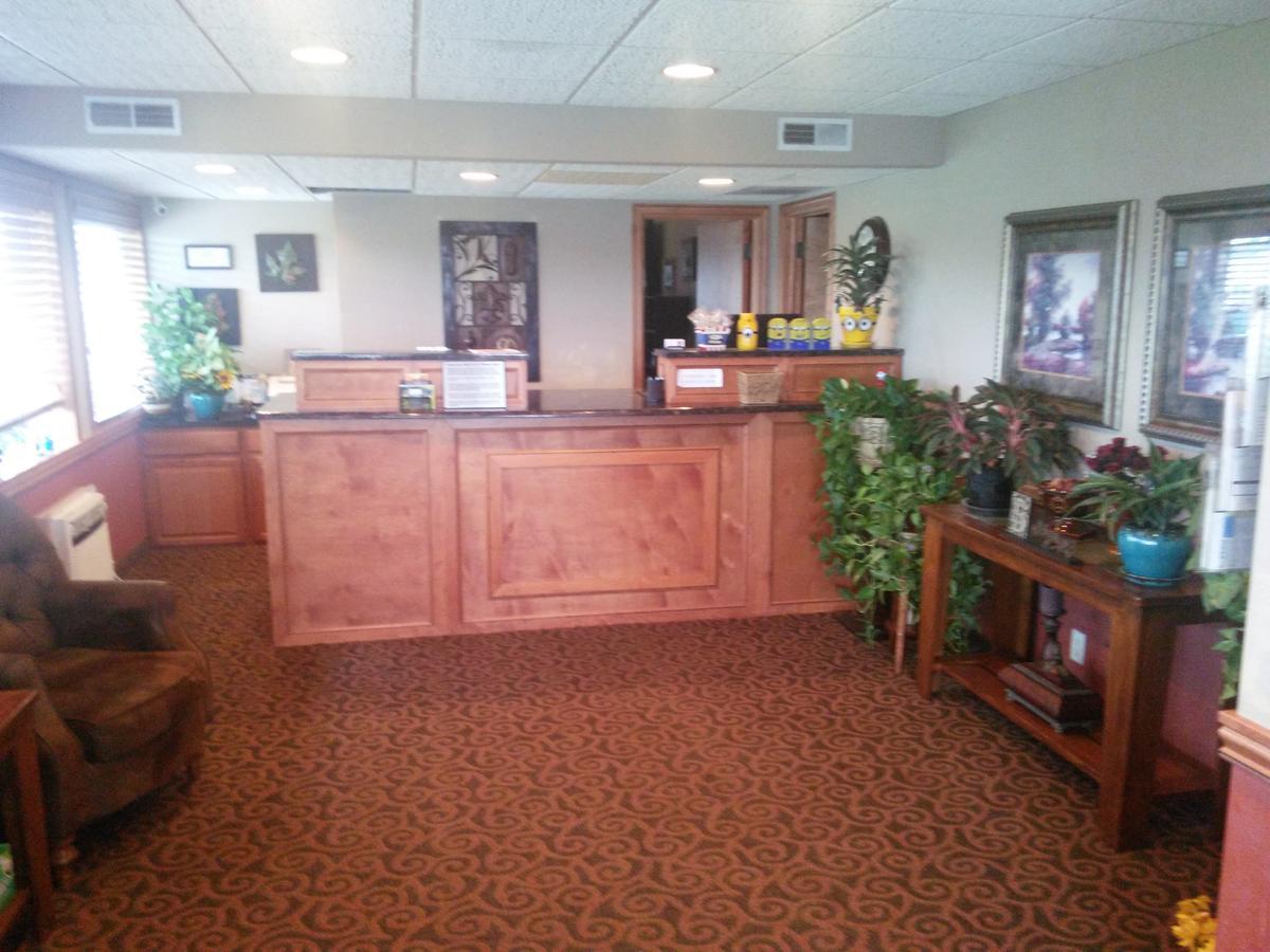 Travelers Budget Inn Great Bend Kültér fotó